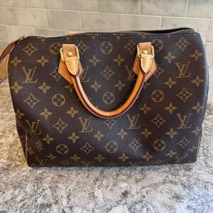 Louis Vuitton Speedy 30. Authentic.
